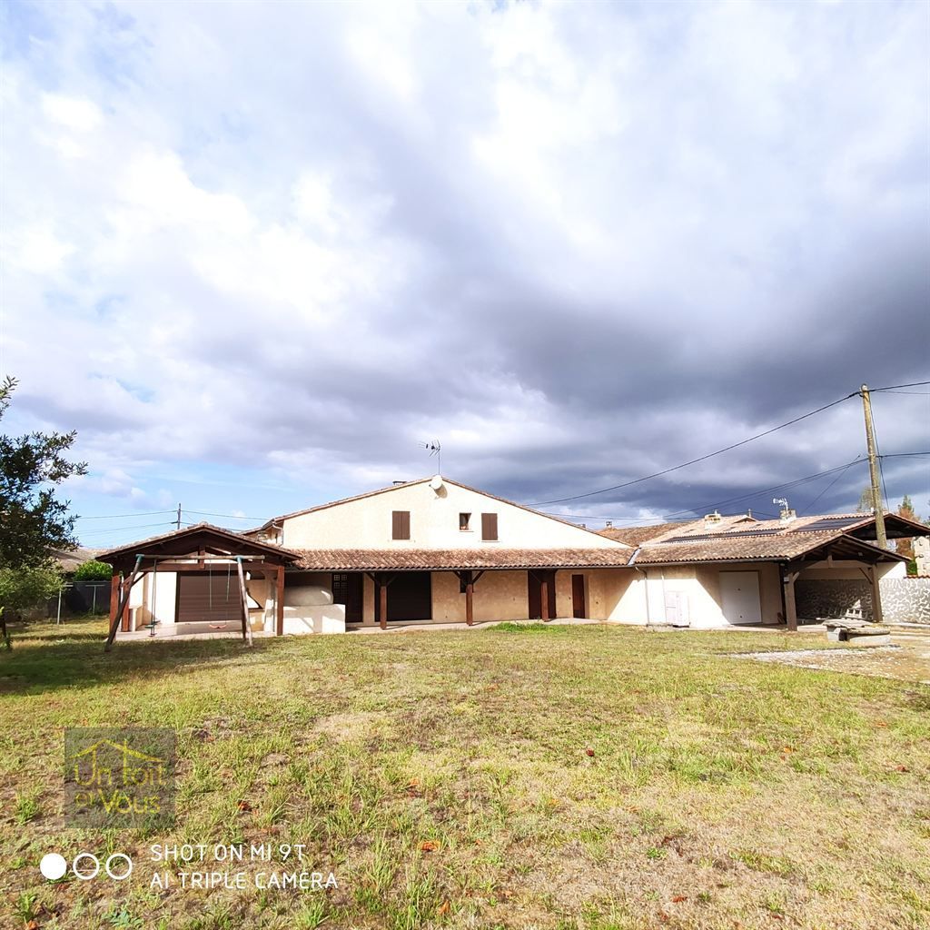 maison 8 pièces en vente sur LARUSCADE (33620)