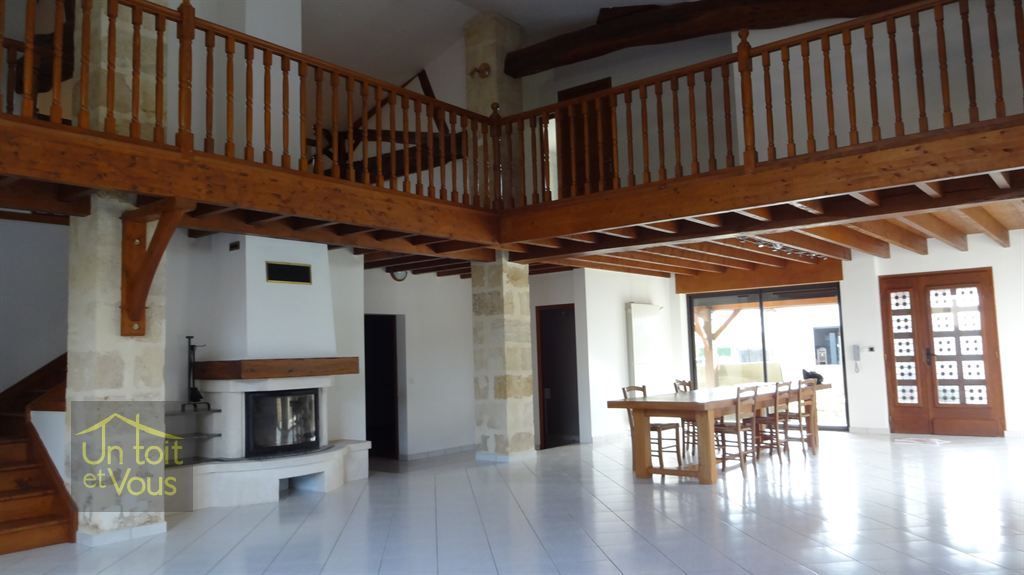 maison 8 pièces en vente sur LARUSCADE (33620)