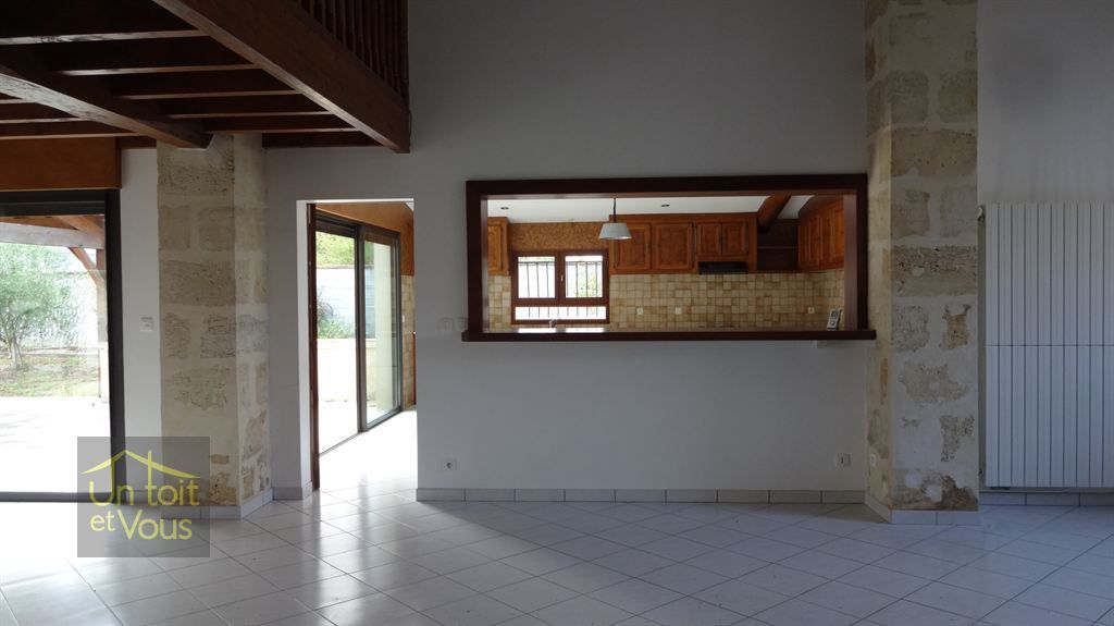 maison 8 pièces en vente sur LARUSCADE (33620)