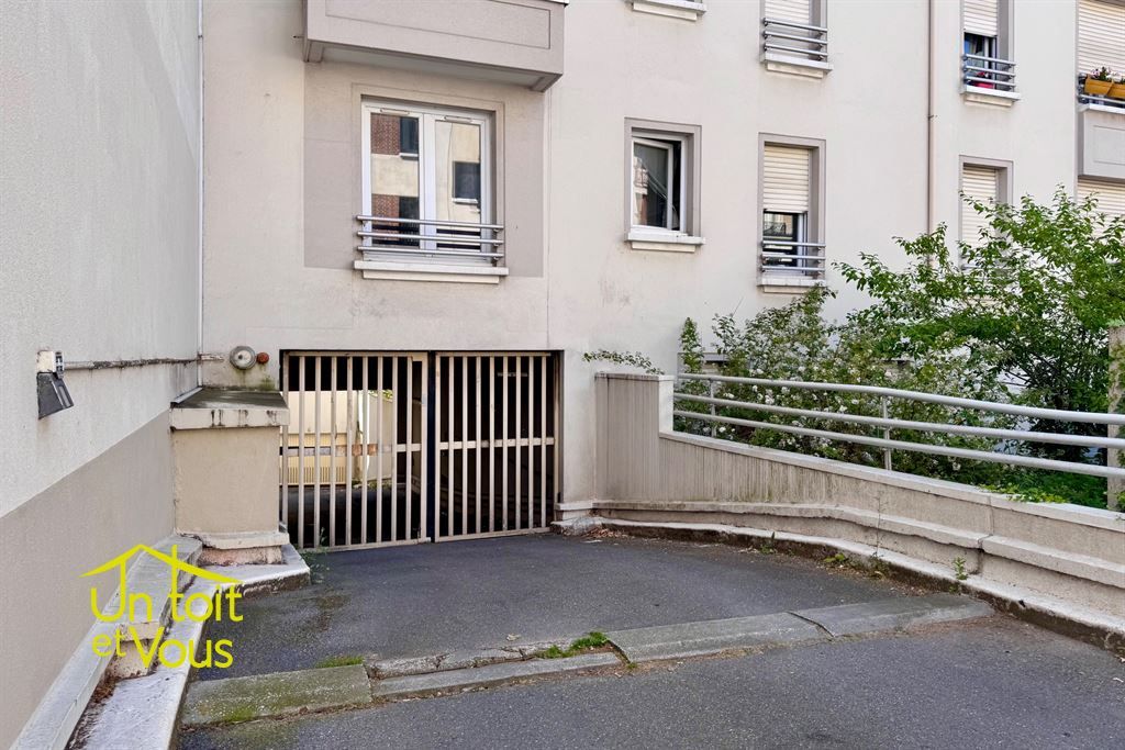 parking intérieur en vente sur PARIS (75018)